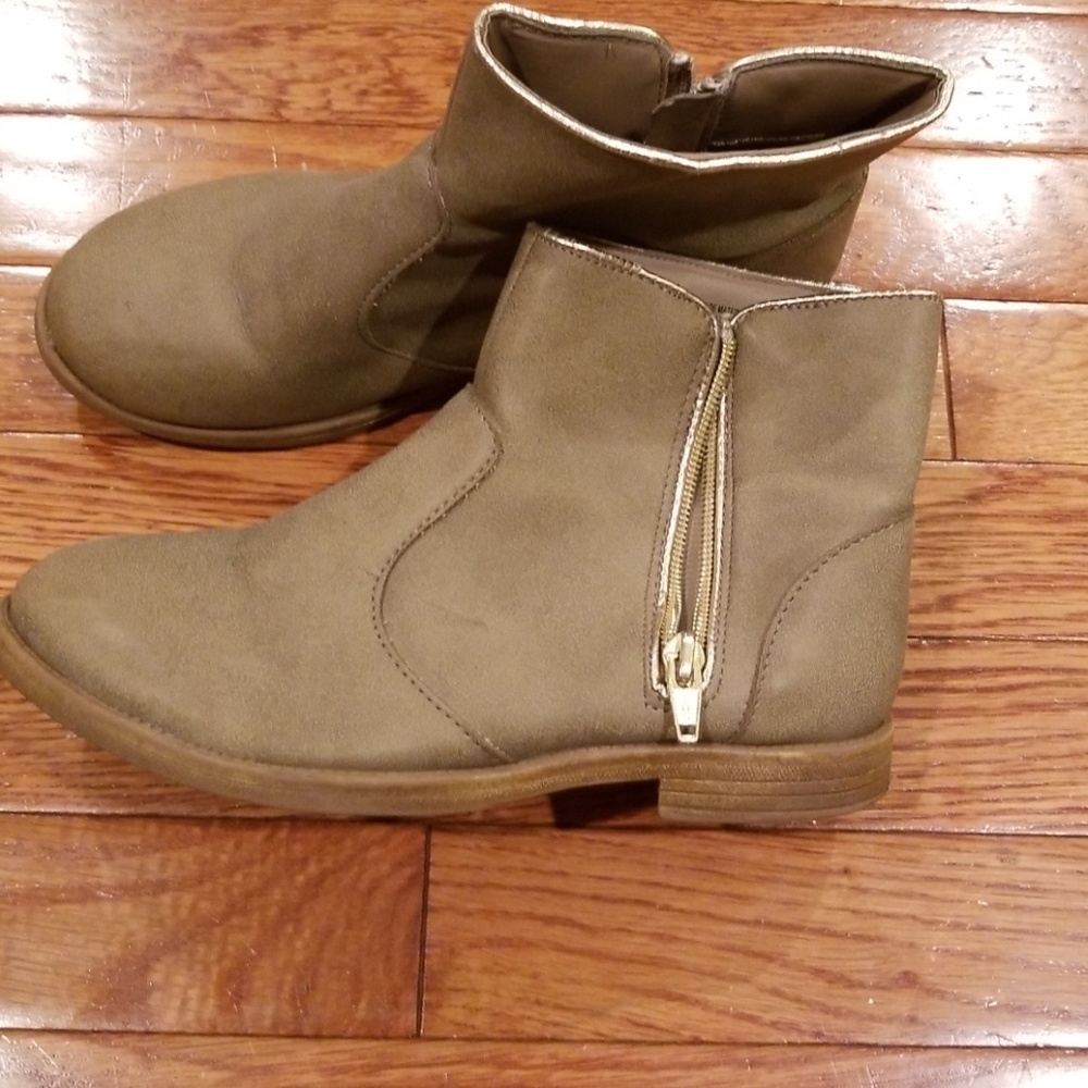 Kids shoes